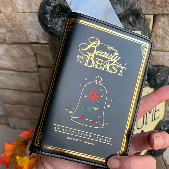 Authentic KATE SPADE Leather Disney beauty and the beast passport holder/cards - Picture 1 of 7